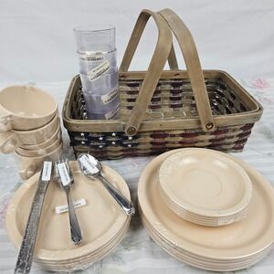 Picnic Basket Set Carlisle Kingsline Dinner, Salad Plates, Bowls,‎ Spoons, Forks